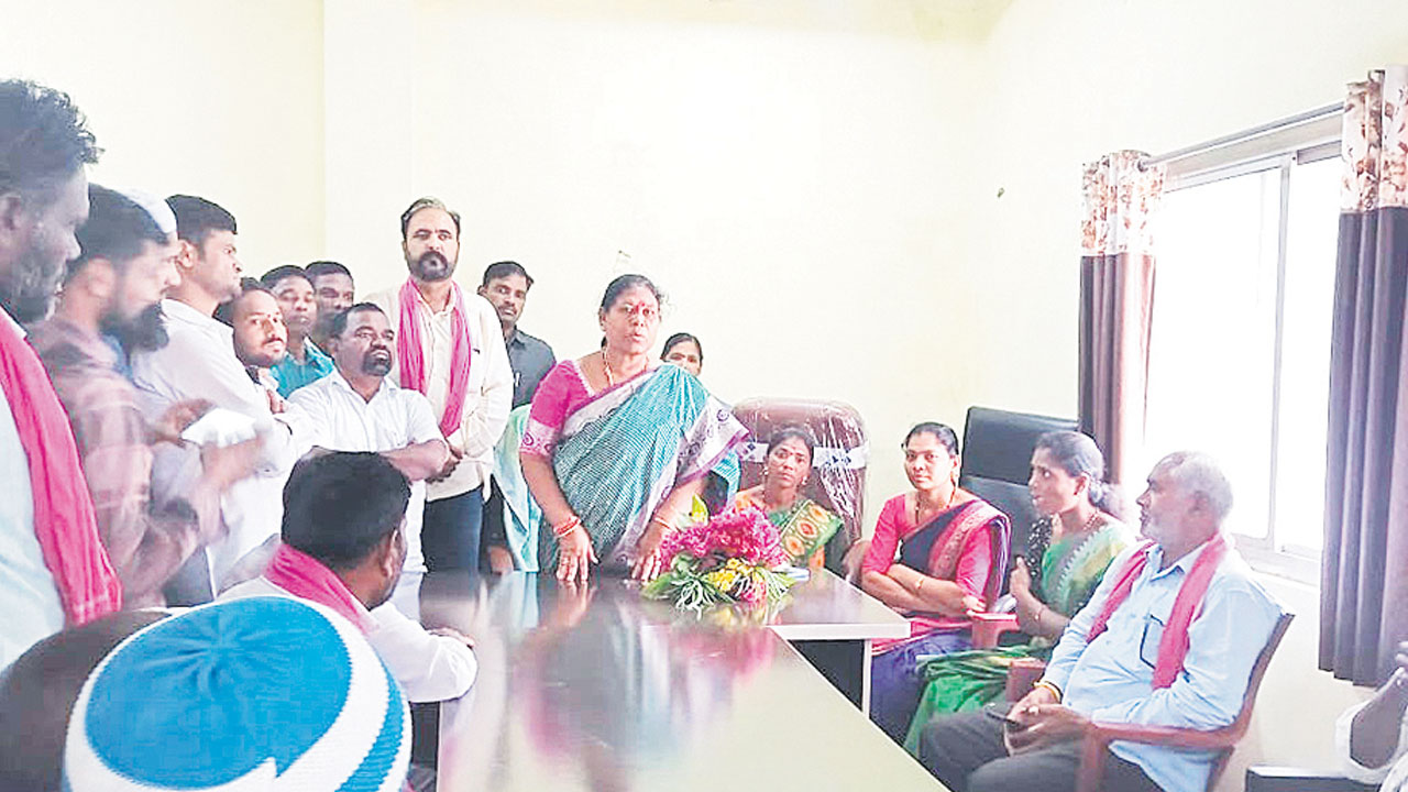 అండగా ఉంటా..ధైర్యంగా ఉండండి