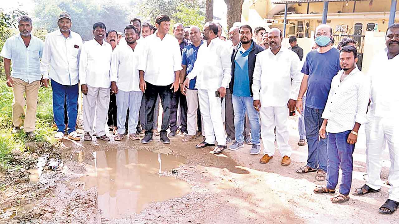 ప్రజలకు మౌలిక సదుపాయాలు కల్పిస్తాం..