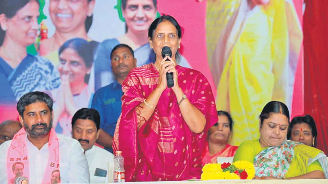 Sabitha Indra Reddy | మహేశ్వరం అభివృద్ధికి పైసా ఇవ్వని సీఎం రేవంత్‌..: మాజీ మంత్రి సబిత