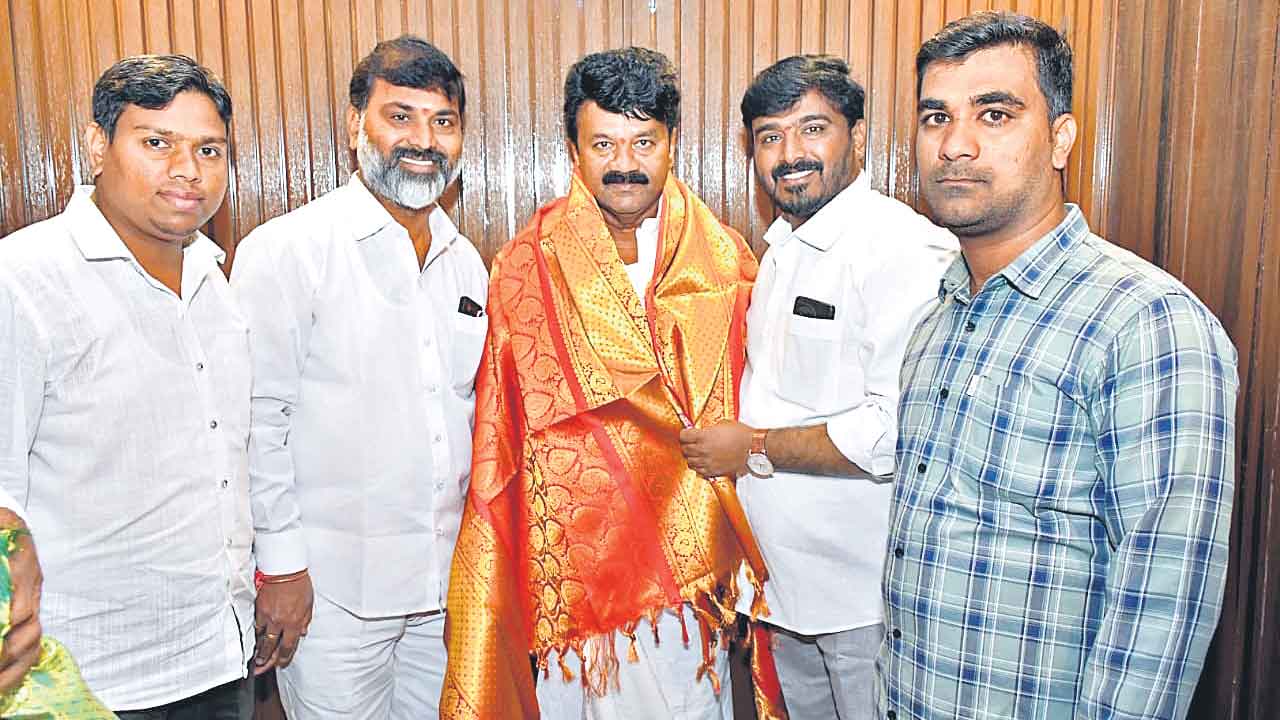 అధైర్యపడొద్దు.. అండగా నేనున్నా