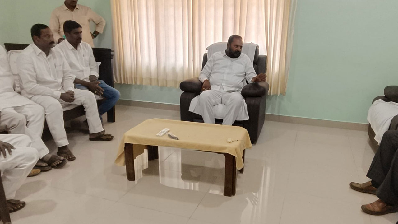 యాసంగికి నీరు విడుదల చేయాలి