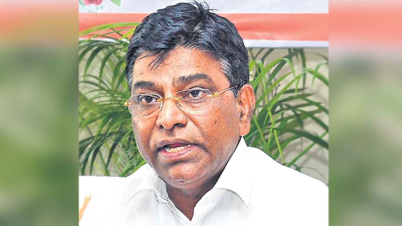 వ్యవసాయ కార్మికులకు సమగ్ర చట్టం కావాలి