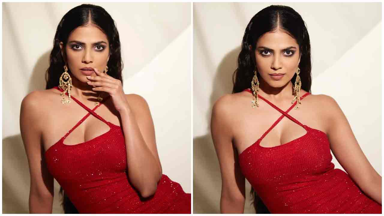 Malavika Mohanan | రెడ్ మిర్చీలా ఘాటెక్కిస్తున్న మాళవిక మోహనన్..