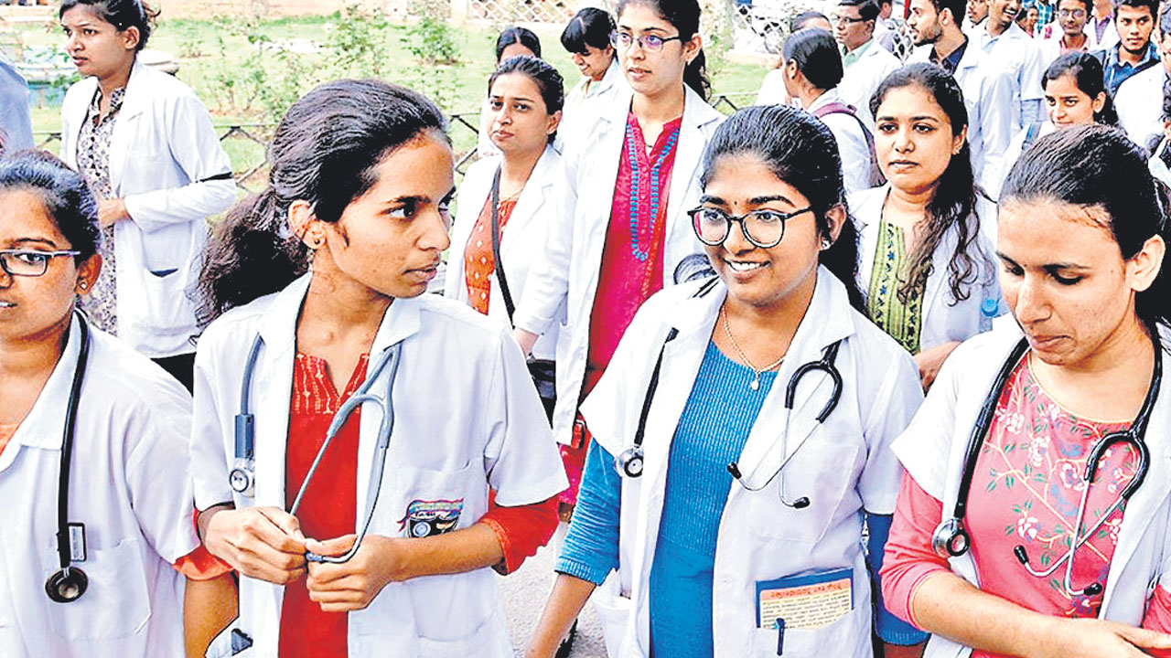 ఆరోగ్యసేవల కోసం దత్తత