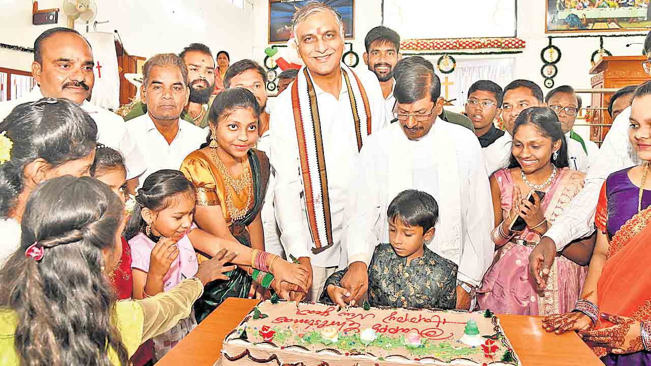 అందరి జీవితాల్లో కాంతులు నింపాలి