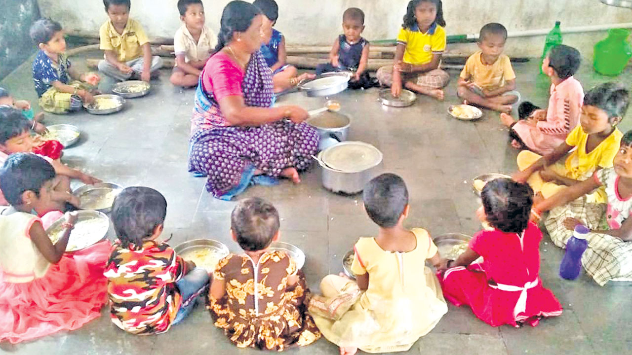 మినీటు మెయిన్..