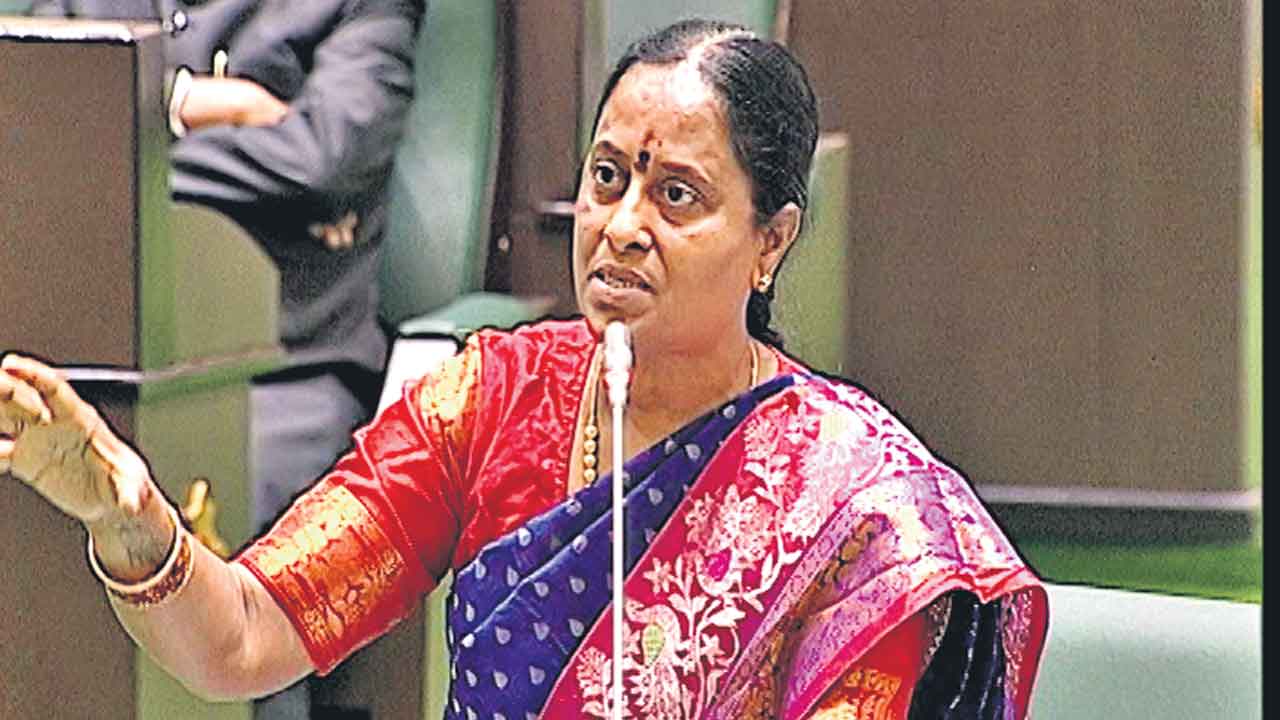 Minister Konda Surekha | జైలు ఊరు మధ్యలో ఉండాలి.. దవాఖాన ఊరవతల ఉండాలె.. : మంత్రి కొండా
