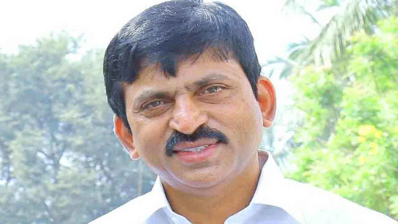 హౌసింగ్‌ ఉద్యోగుల సమస్యలు పరిష్కరిస్తా