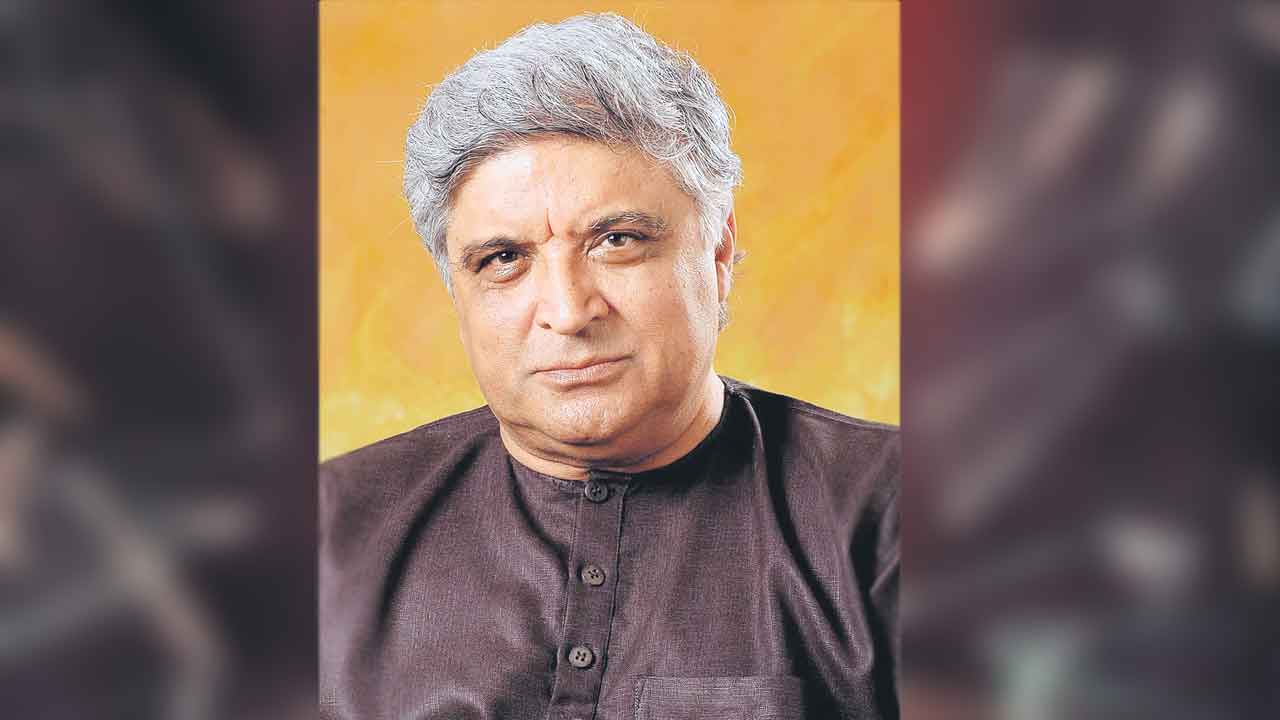 Javed Akhtar | మరపురాని మధురమైన గీతాలకు కేరాఫ్‌ జావేద్‌ అక్తర్‌.. ఒక్కటా పాటకు ఎంత తీసుకుంటారో తెలుసా?