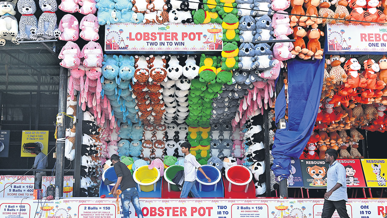 నేటి నుంచి నుమాయిష్‌