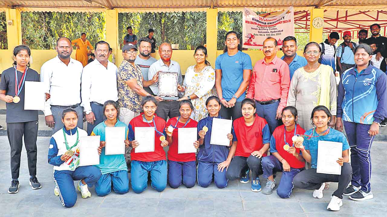 బెస్ట్‌ అథ్లెట్‌గా నందిని ఓయూ అథ్లెటిక్స్‌ చాంపియన్‌షిప్‌