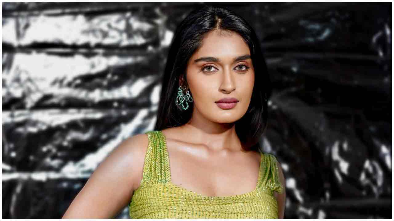 Niharika Nm | చిలుకపచ్చ డ్రెస్‌లో నిహారిక కిల్లింగ్ లుక్..