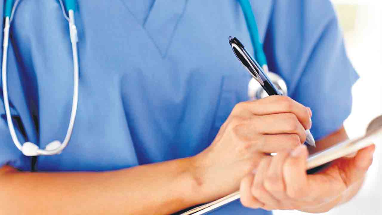 డాక్టర్ల సమ్మె సైరన్‌.. 19 నుంచి విధుల బహిష్కరణకు నిర్ణయం