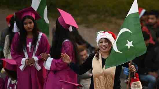 Pakistan | పాకిస్థాన్‌ ప్రభుత్వం కీలక నిర్ణయం.. న్యూ ఇయర్‌ వేడుకలపై నిషేధం