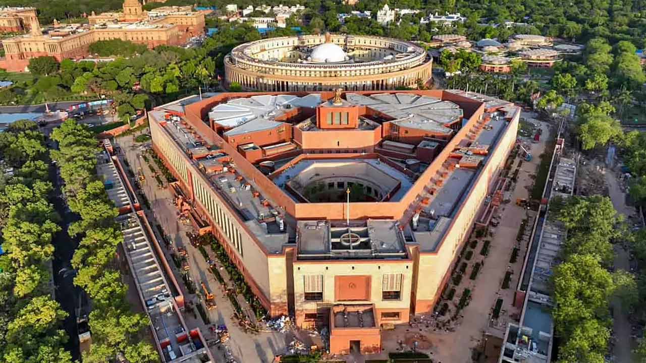 Parliament | సీఐఎస్‌ఎఫ్‌ చేతికి పార్లమెంట్‌ భద్రత.. కసరత్తు చేస్తున్న కేంద్రం..!