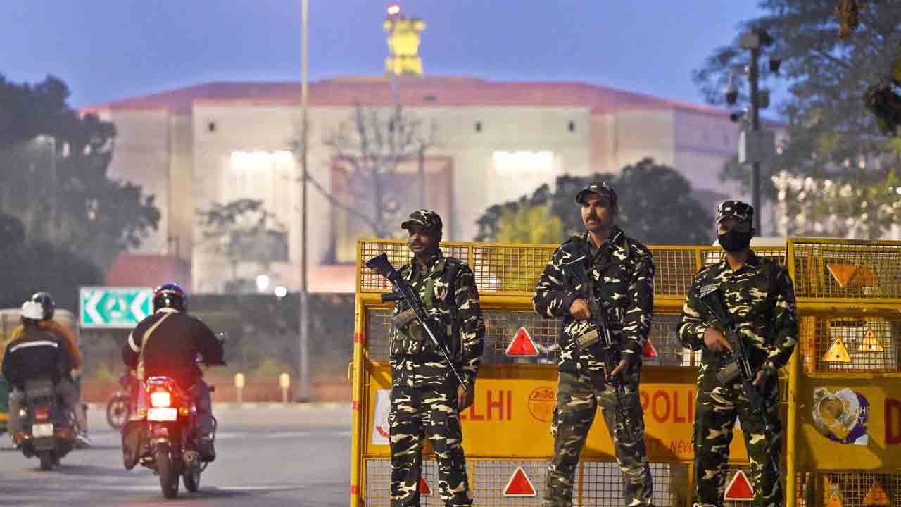 Parliament security | పార్లమెంట్‌ భద్రతా నిబంధనల్లో మార్పులు.. ప్రవేశాలపై కఠిన ఆంక్షలు
