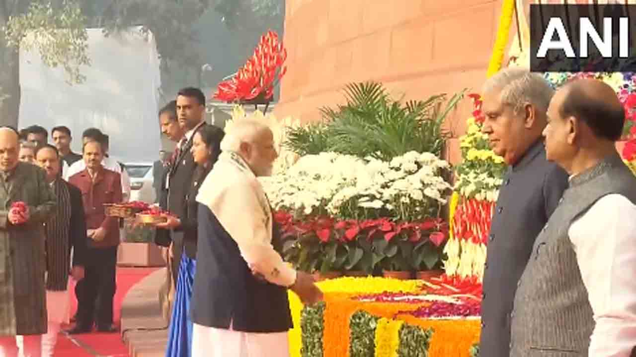 Parliament attack | పార్లమెంట్‌పై ఉగ్రదాడికి 22 ఏళ్లు.. అమరులకు నివాళులర్పించిన నేతలు