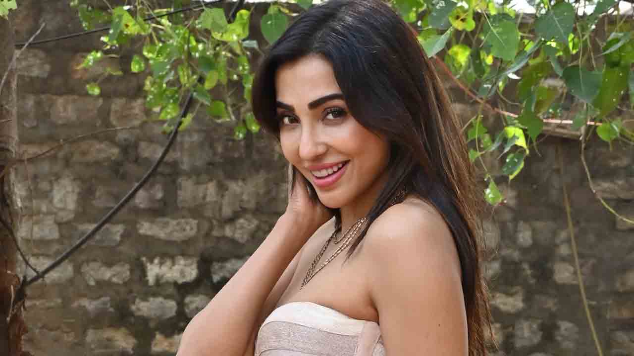 ‘ఆలంబన’ను థియేటర్‌లోనే చూడాలి