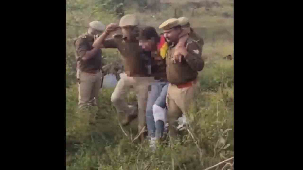 Woman Gangraped | స్కూటీ నేర్చుకుంటున్న మహిళపై సామూహిక లైంగిక దాడి.. నిందితులపై పోలీస్‌   కాల్పులు