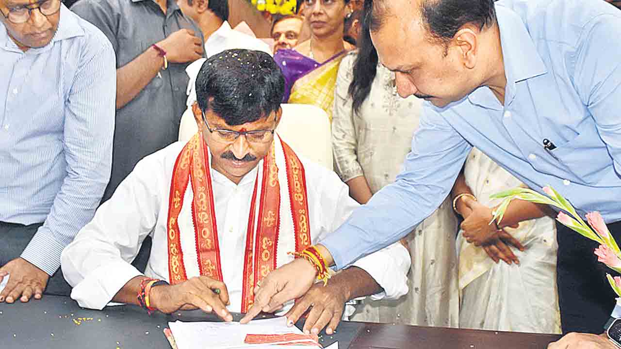 యాదాద్రిలో స్పోర్ట్స్‌ కాంప్లెక్స్‌