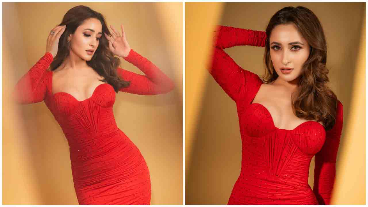 Pragya Jaiswal | ఎరుపెక్కిన అందాలతో కవ్విస్తున్న ప్రగ్యా జైస్వాల్..