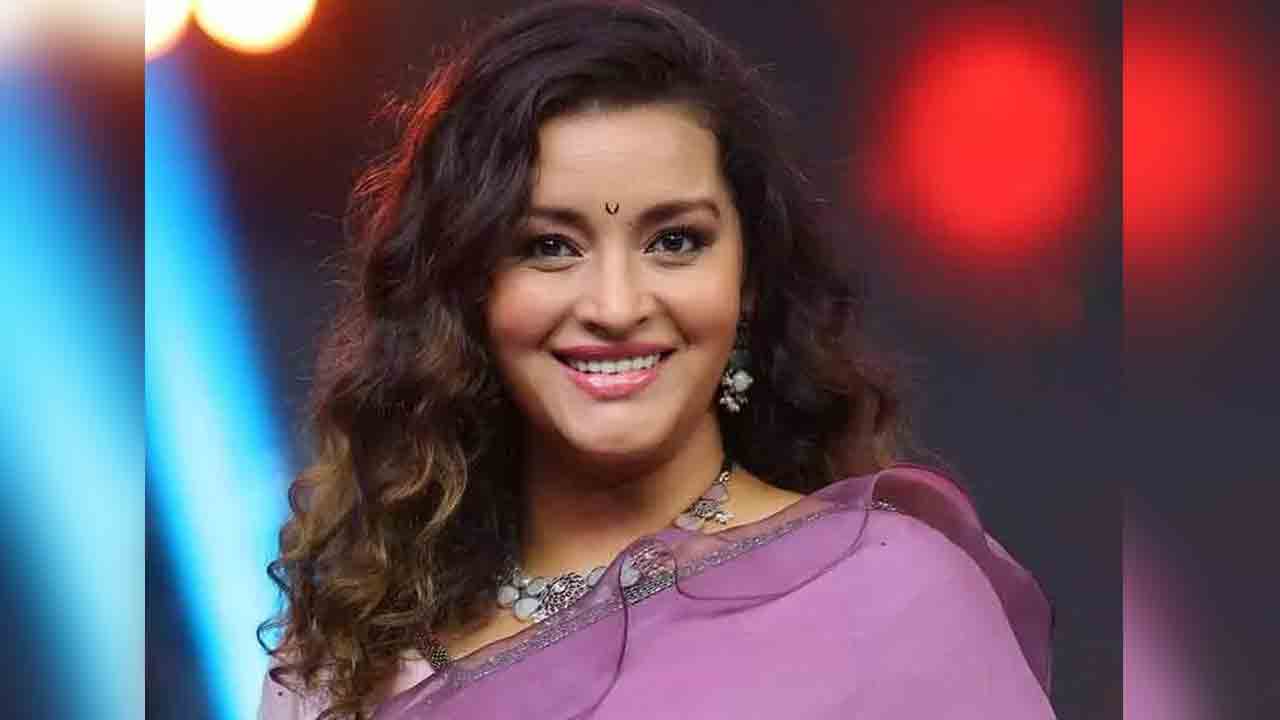 Renu Desai | డైవోర్స్ త‌ప్పేం కాదు.. మా లైఫ్‌లోకి తొంగి చూడ‌ట‌మే జ‌ర్న‌లిజ‌మా..?.. ఓ వ్య‌క్తికి రేణూ దేశాయ్ స్ట్రాంగ్ రిప్ల‌య్‌