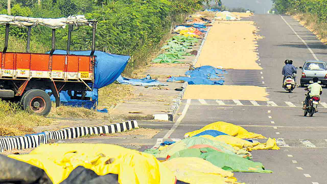 తుఫాన్‌.. నరేషాన్‌