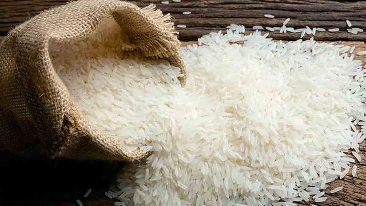 Rice price | దేశంలో పెరుగుతున్న బియ్యం ధరలు.. కట్టడి చేసేందుకు కేంద్రం తంటాలు