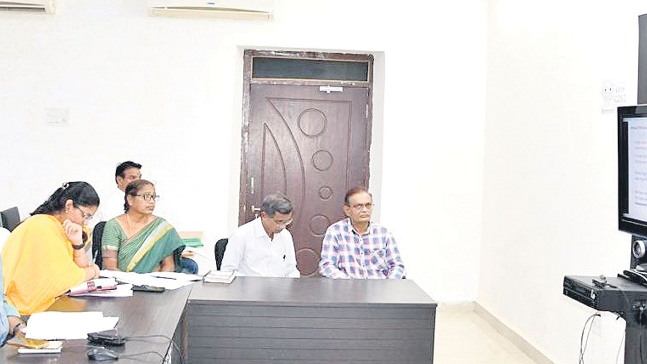 అభ్యాసన సామర్థ్యాలు పెంపొందించాలి