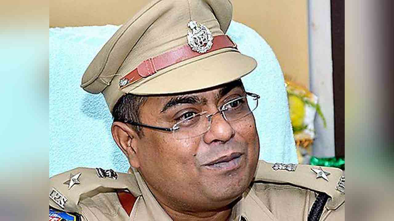 Telangana | సీఎం కార్య‌ద‌ర్శిగా ఐపీఎస్ అధికారి షాన‌వాజ్ ఖాసిం