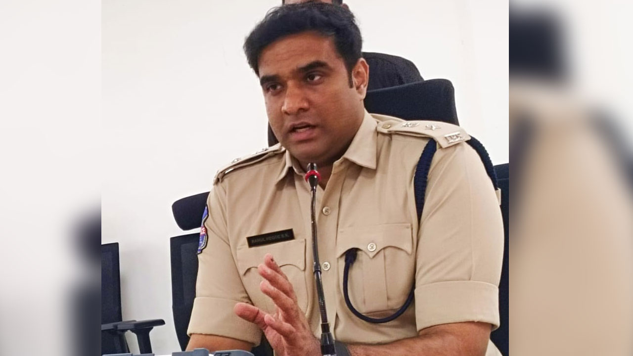 వాహనదారులు అప్రమత్తంగా ఉండాలి