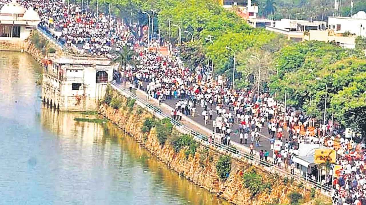 తెలంగాణ సార్వభౌమాధికారంపై రాజీ కుదరదు