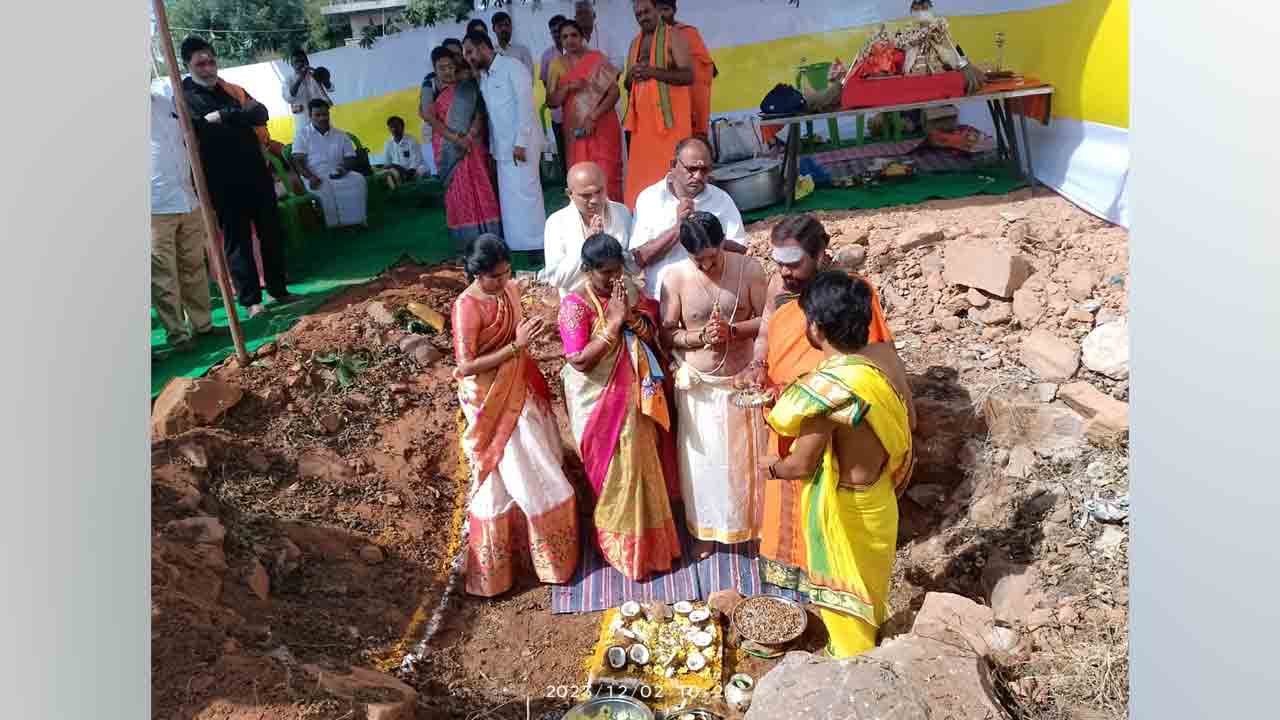 Srisailam | సామాన్య భక్తులకు చేయూతగా శివసదన్‌ ఆశ్రమం.. తాళ్లాయపాలెం శైవక్షేత్ర పీఠాధిపతి శివ స్వామి