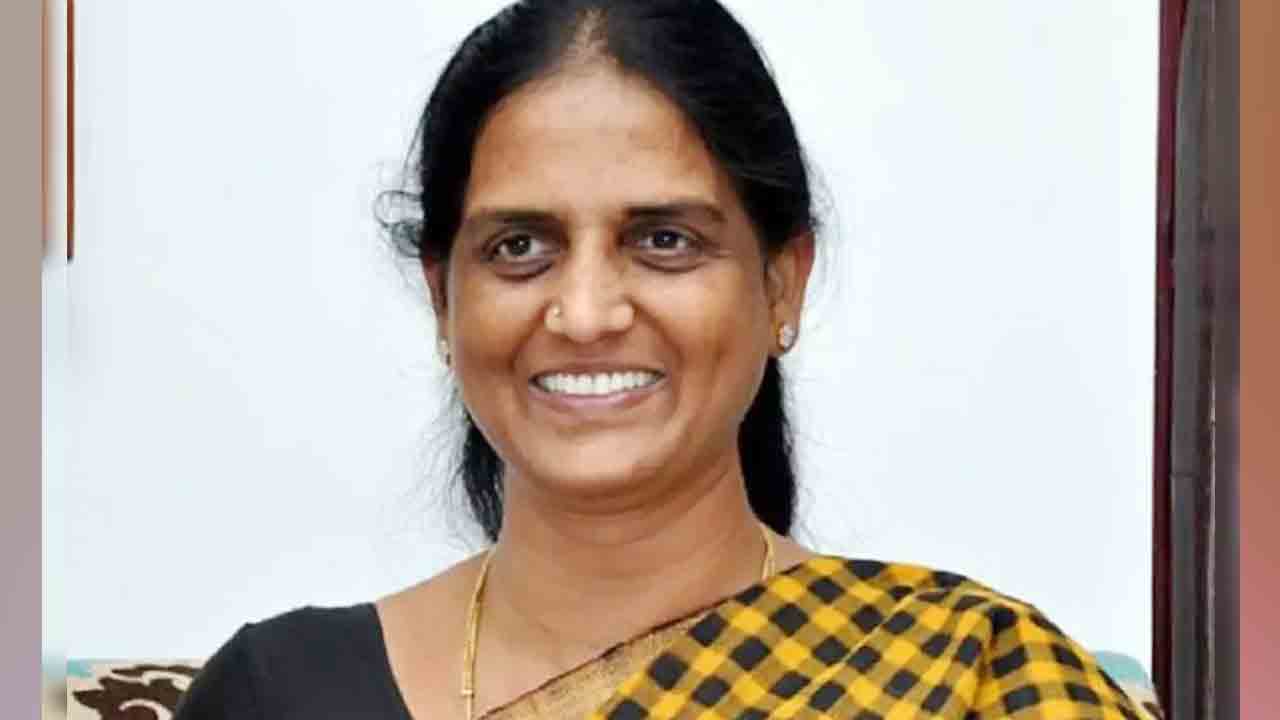 Telangana Assembly Elections | మహేశ్వరంలో సబితా ఇంద్రారెడ్డి ముందంజ