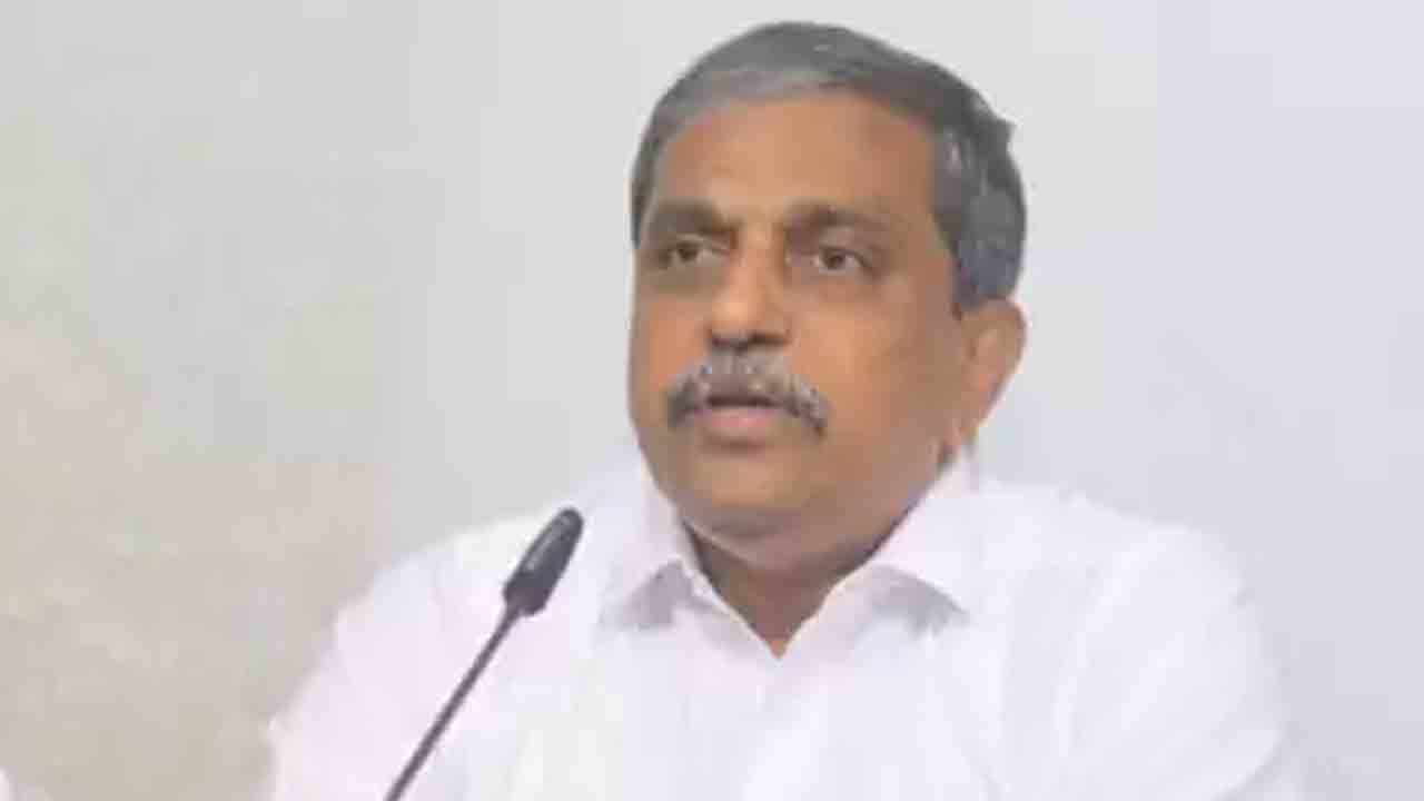 Sajjala Ramakrishna reddy | చంద్రబాబు హయాంలో జన్మభూమి కమిటీల పేరుతో దోపిడి : సజ్జల