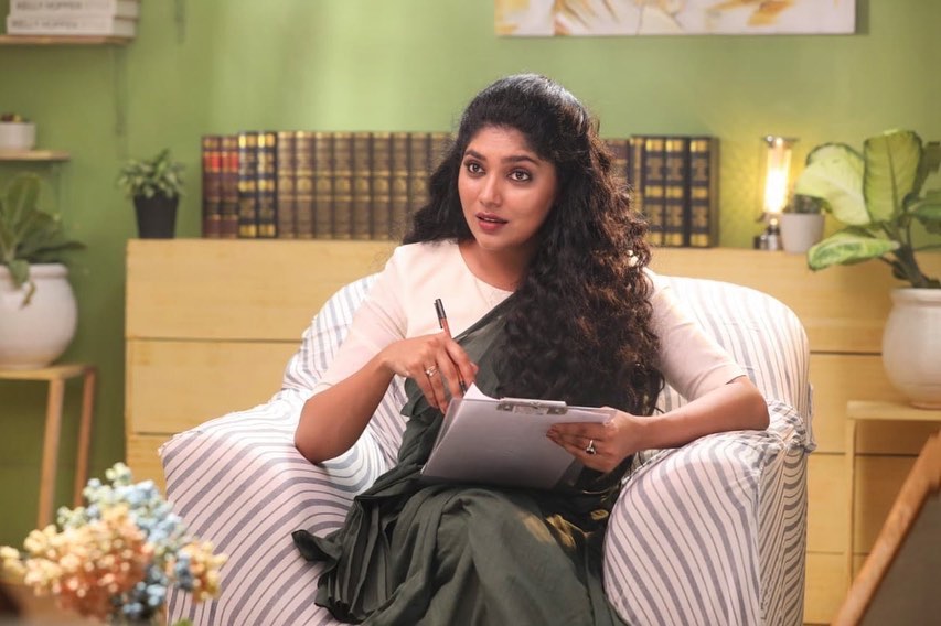 ( Photos : Instagram )