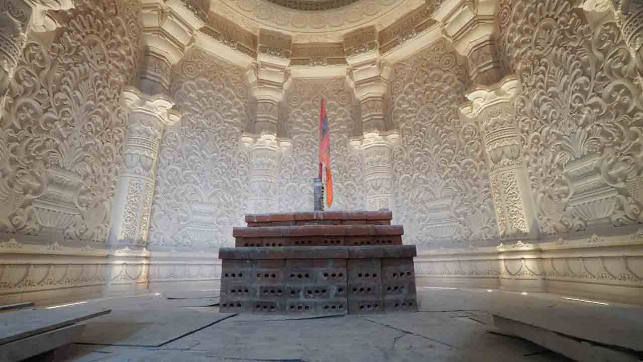 Ayodhya Ram Temple | అయోధ్య రామాల‌యం గర్భగుడి ఇలా ఉంటుంది.. ఫొటోలు వైరల్‌
