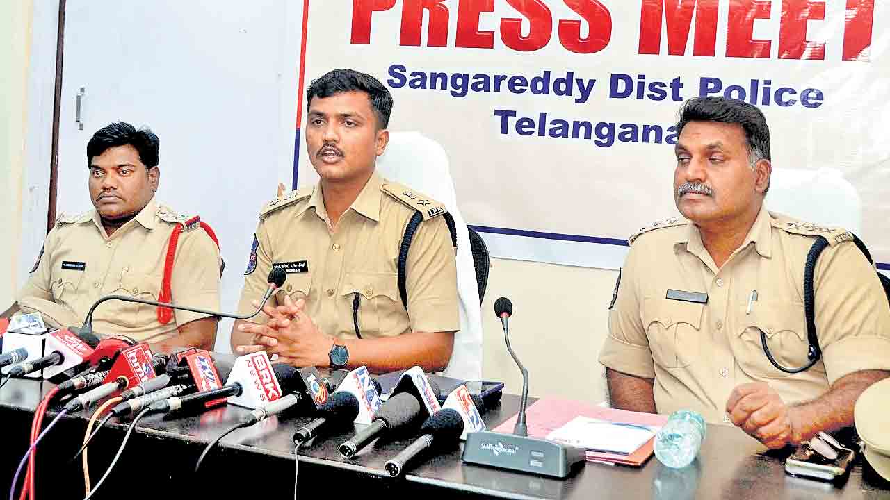 నిషేధిత అల్ప్రాజోలం పట్టివేత