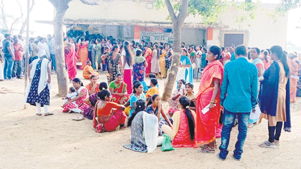 ప్రశాంతంగా ముగిసిన ఎన్నికలు