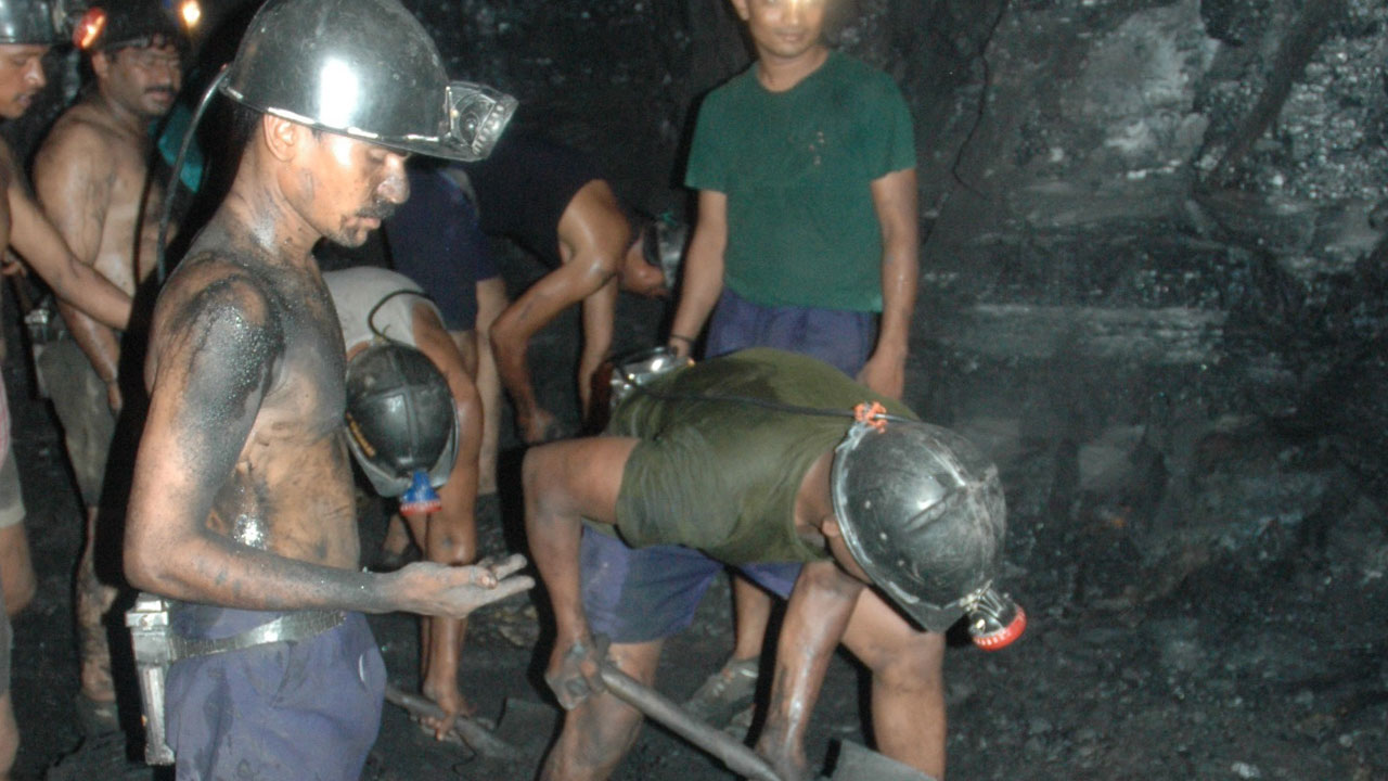 నల్లనేలలో ‘గుర్తింపు’ పోరు