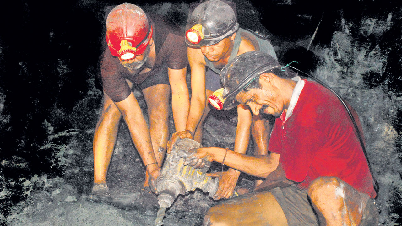 రేపే సింగరేణి సమరం