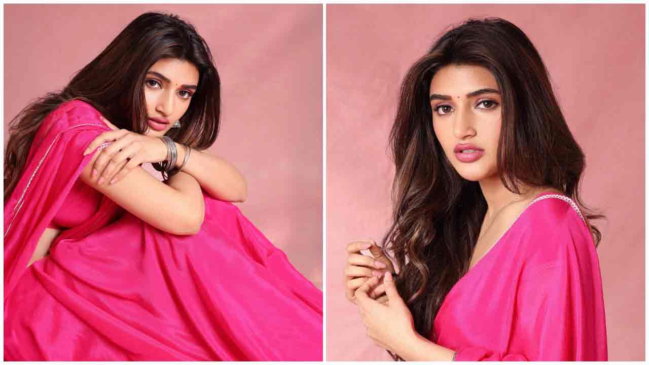 Sreeleela | చూపులతో మత్తెక్కిస్తున్న శ్రీలీల..