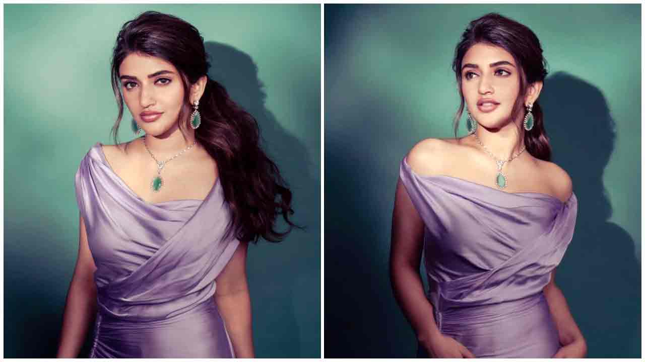 Sreeleela | ఓర చూపులతో కుర్రకారు మనసు దోచేస్తున్న శ్రీలీల..