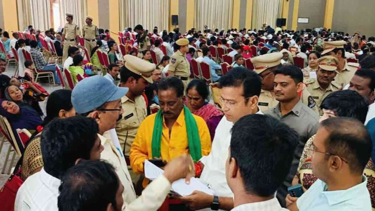 Sridhar Babu | ప్రజా సమస్యలన్నీ పరిష్కరిస్తాం : ప్రజా దర్బార్‌లో మంత్రి శ్రీధర్‌బాబు