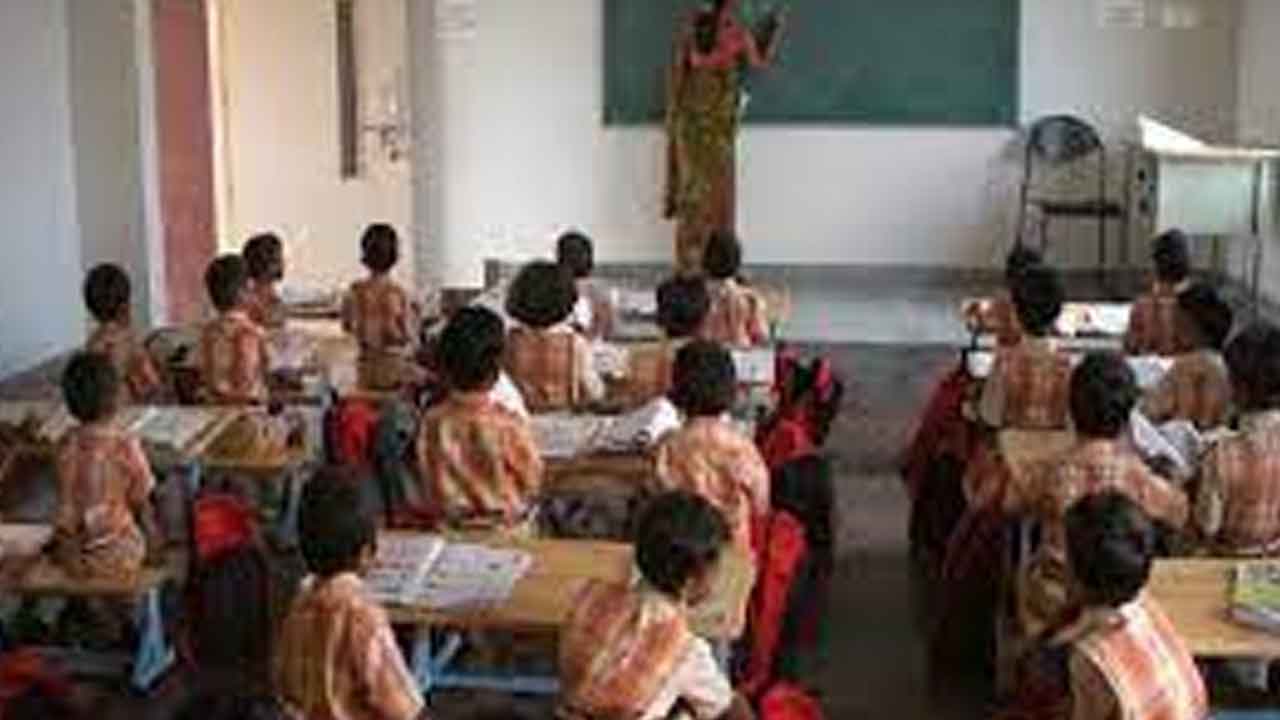 గురుకులాల్లో ప్రవేశానికి ఉమ్మడి పరీక్ష