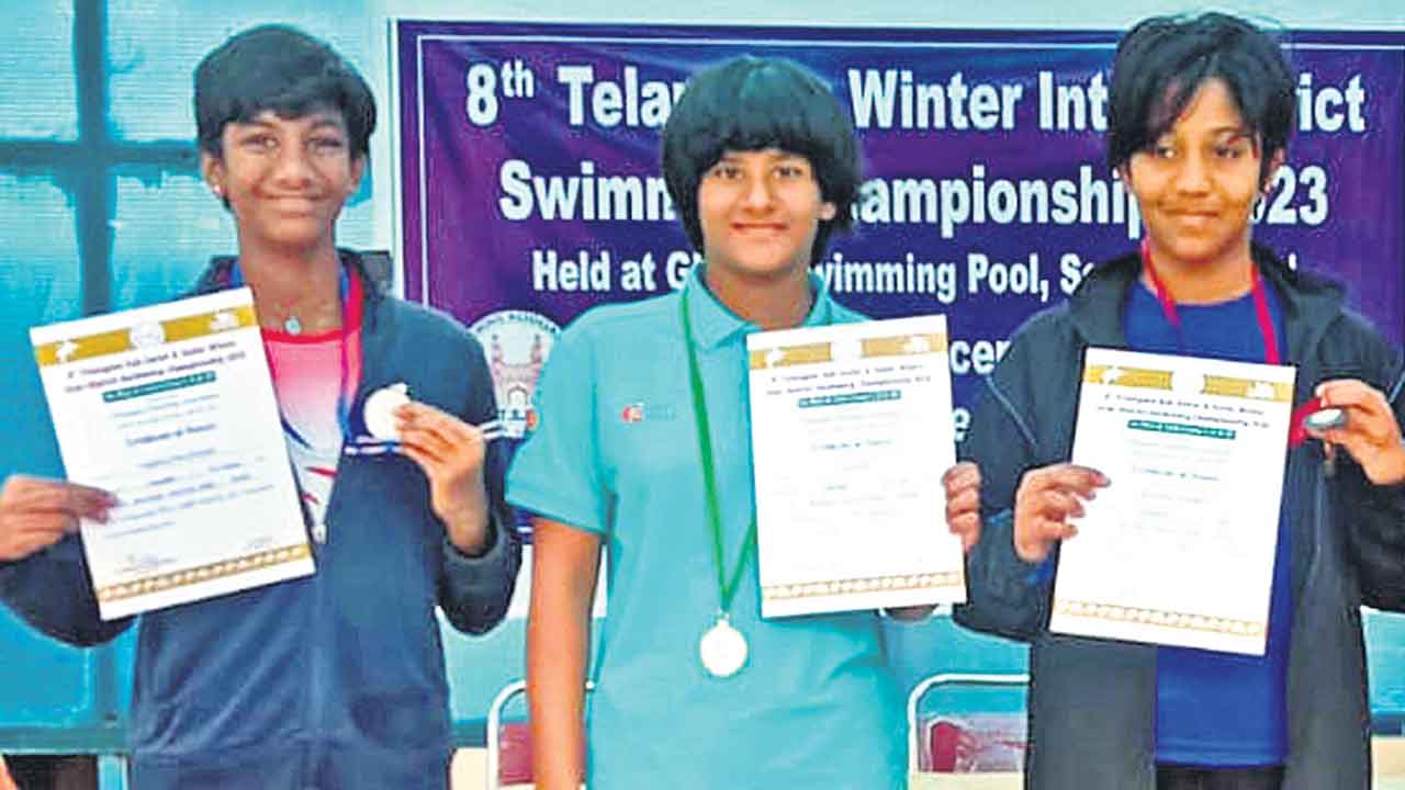 శివానీకి స్వర్ణం