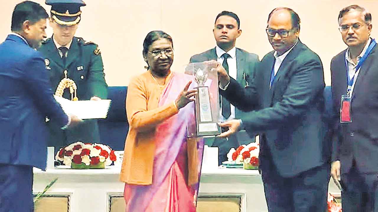 ఇంధన పరిరక్షణలో తెలంగాణకు అవార్డు