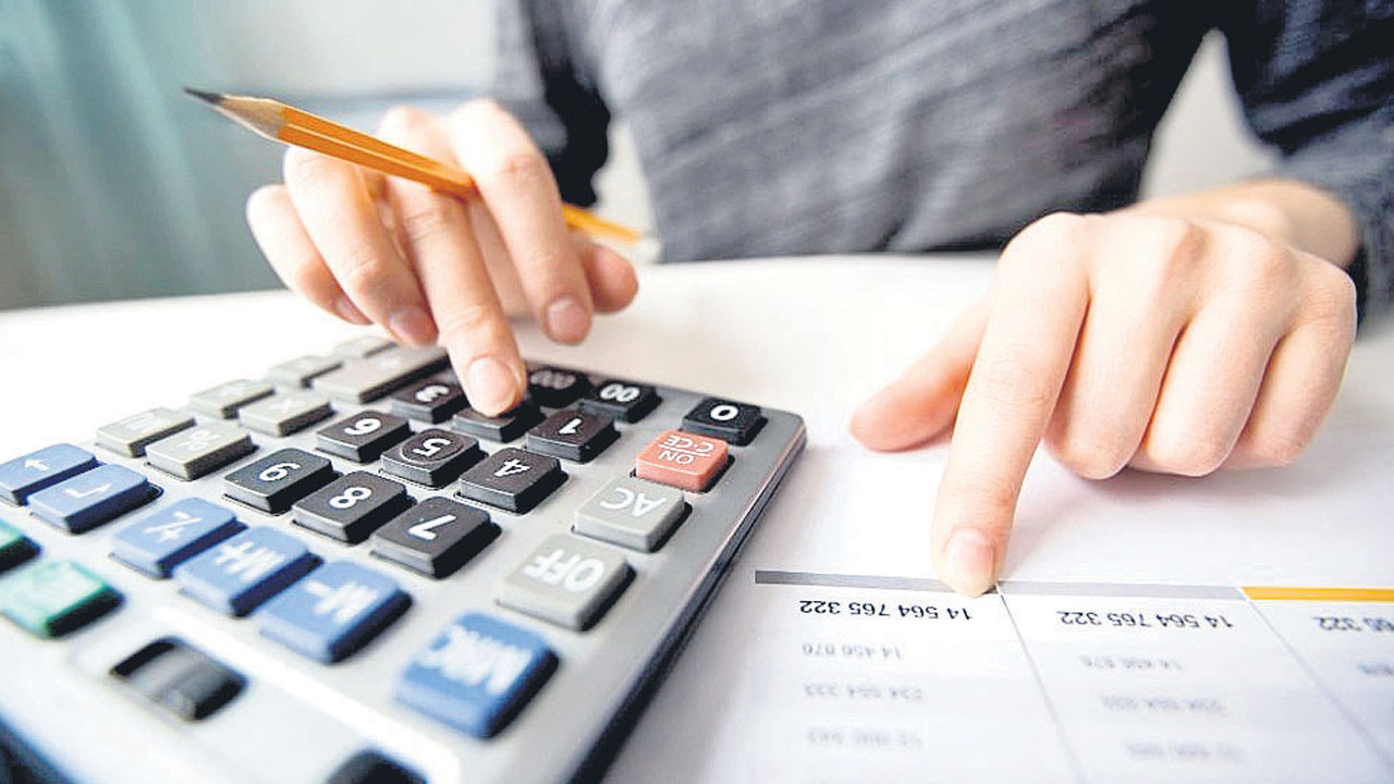 జీఎస్టీ బోగస్‌ బిల్లుల కుంభకోణం రూ.300 కోట్లు