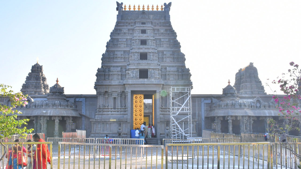 23న వైకుంఠ ఏకాదశికి ముస్తాబు