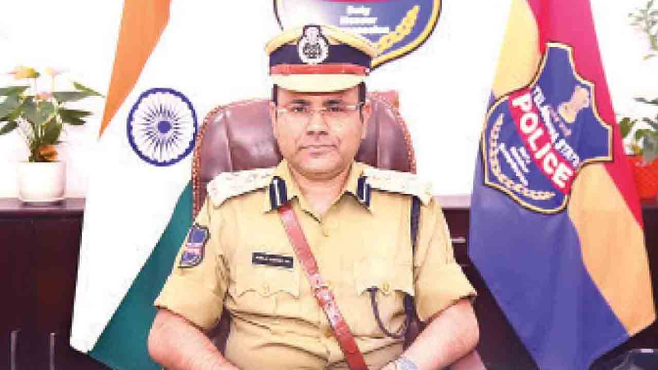 Warangal | వ‌రంగ‌ల్ పోలీసు క‌మిష‌న‌రేట్‌ ప‌రిధిలో పెరిగిన నేరాలు : సీపీ అంబ‌ర్ కిషోర్ ఝా